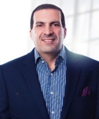 صورة المؤلف عمرو خالد